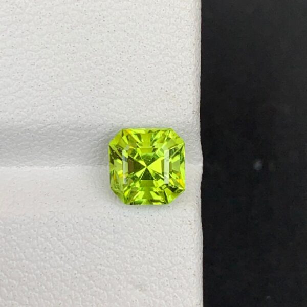 peridot Gemstone